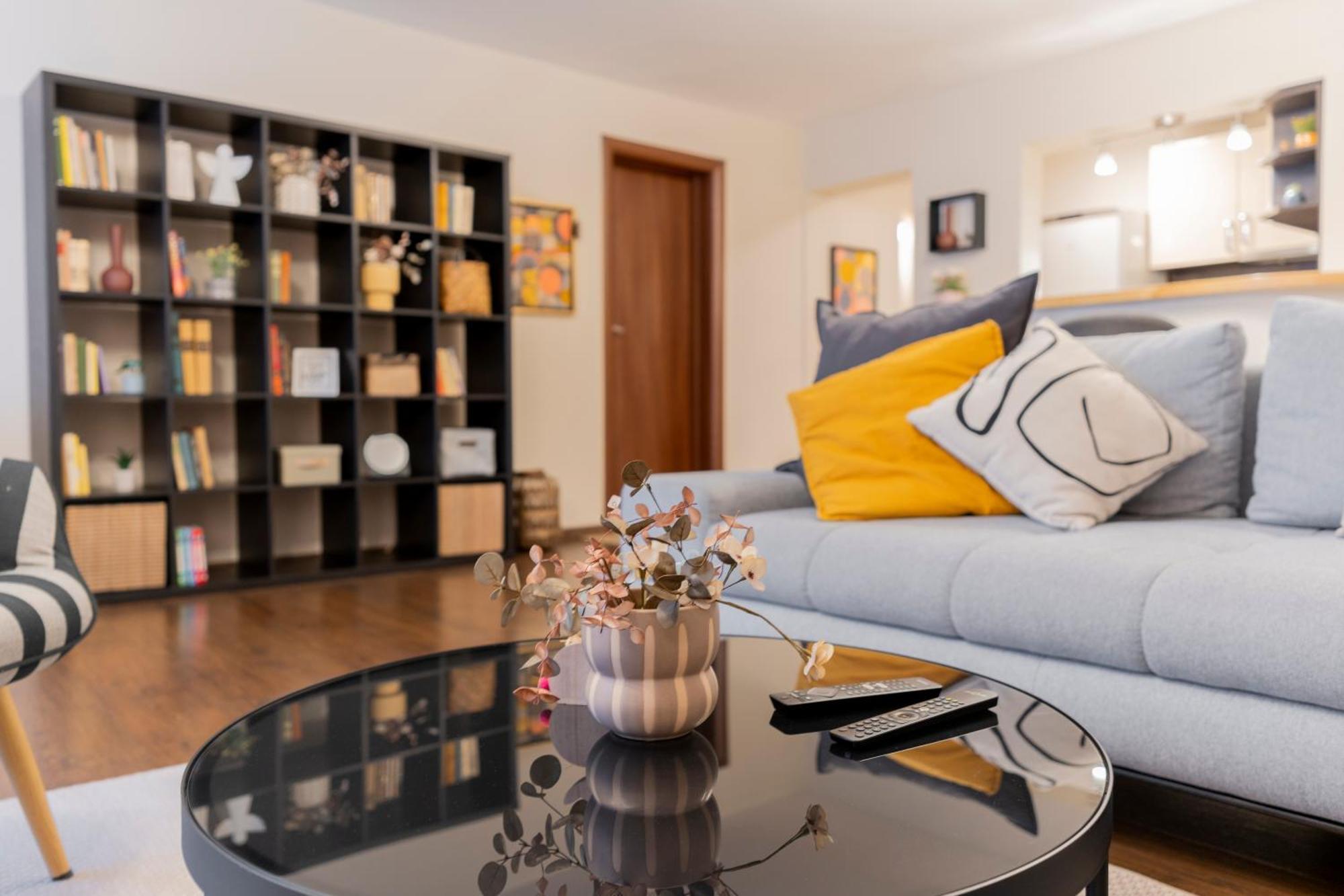 Apartament My Place